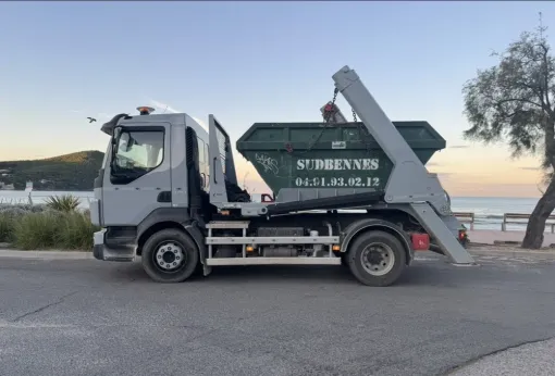 Sud Bennes vous propose la location de nombreuses bennes, Aubagne, Sud Bennes