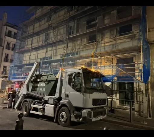 Sud Bennes : votre partenaire pour l'évacuation des déchets dans les Bouches-du-Rhône, Aubagne, Sud Bennes
