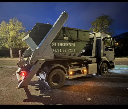 Sud Bennes, votre solution pour la location de bennes à Marseille et dans les Bouches-du-Rhône, Aubagne, Sud Bennes